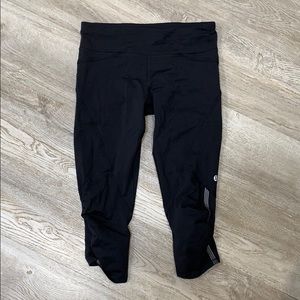 Lululemon cropped pants sz 4